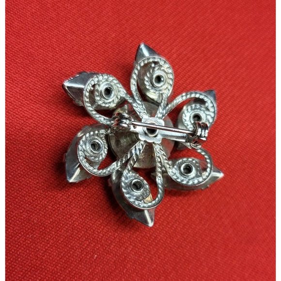 Avon Rhinestone Flower Brooch - Picture 5 of 9